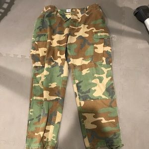 VINTAGE AUTHENTIC MILITARY CAMO PANTS